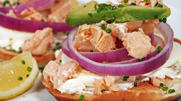 Salmon & Cream Cheese Bagel With Egg Recipe | Bumble Bee Seafoods