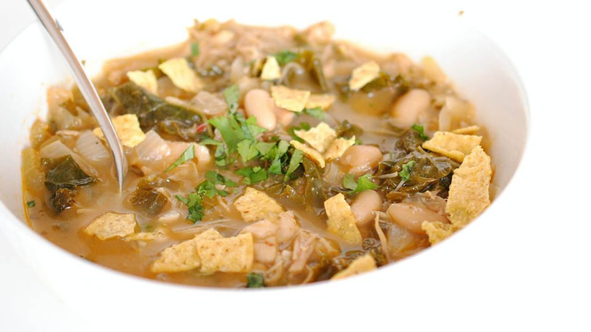 White Bean Chicken Chili Recipe | Bumble Bee Seafoods