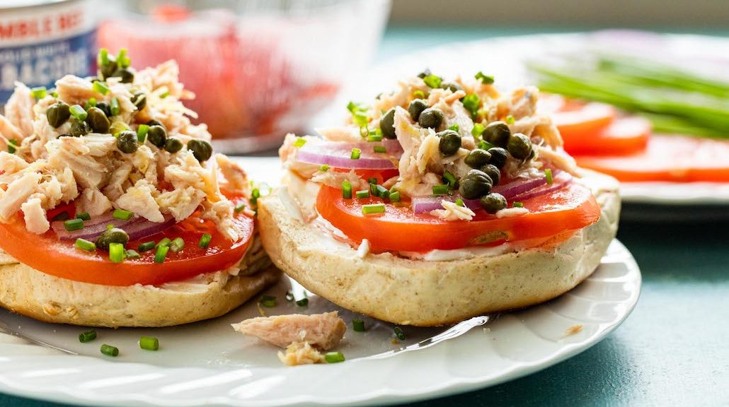 Tuna Breakfast Bagels Bumble Bee Seafood